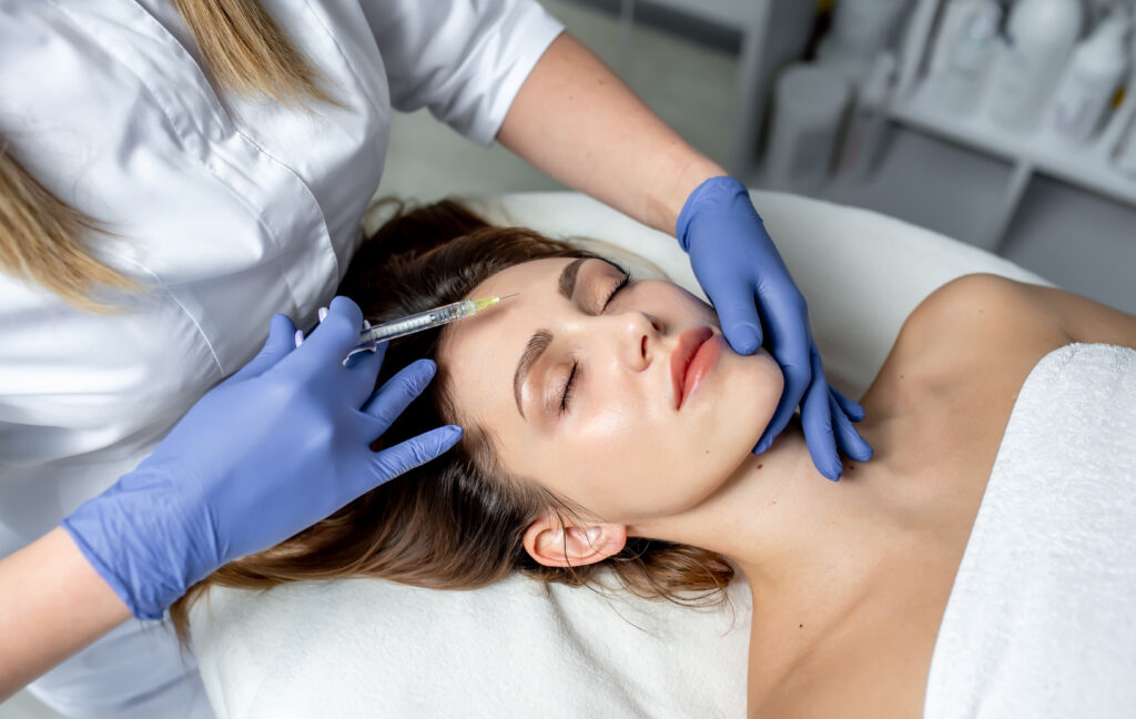 Mezoterapia igłowa wykonana w profesjonalnym gabinecie medycyny estetycznej